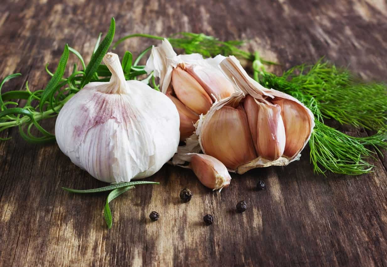 چگونه سیر ترشی برای فشار خون مفید است؟