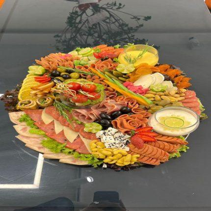 سینی مزه 20-25 نفره - فینگر فود خانم و آقای ام